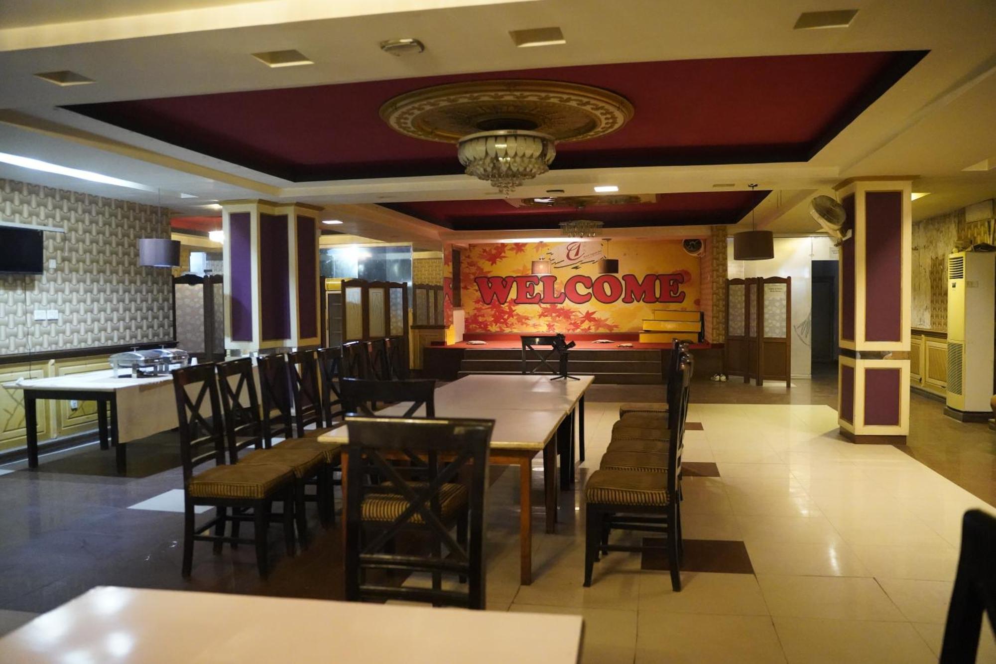 Hotel Tourist Inn Lahore Bagian luar foto