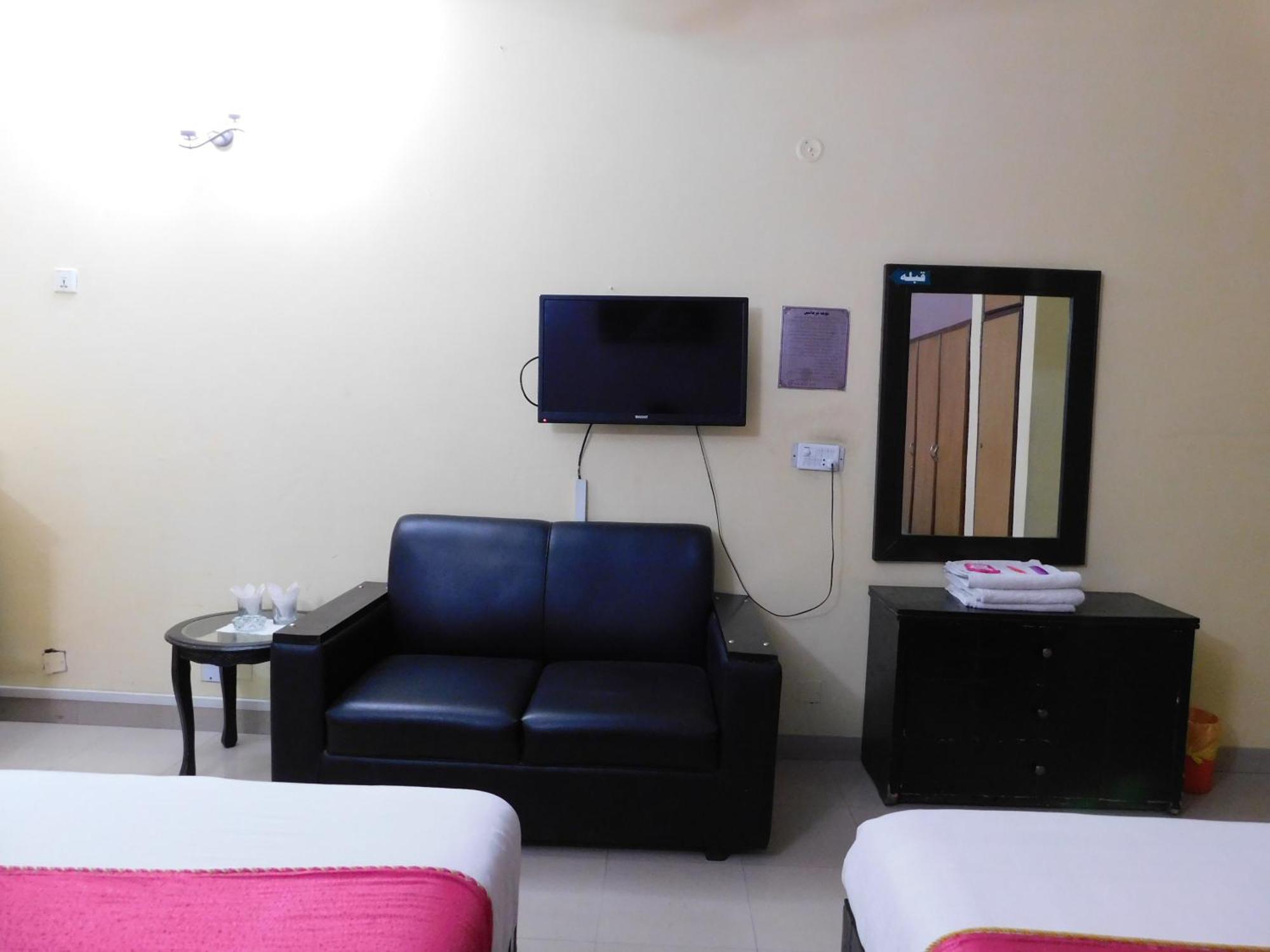 Hotel Tourist Inn Lahore Bagian luar foto