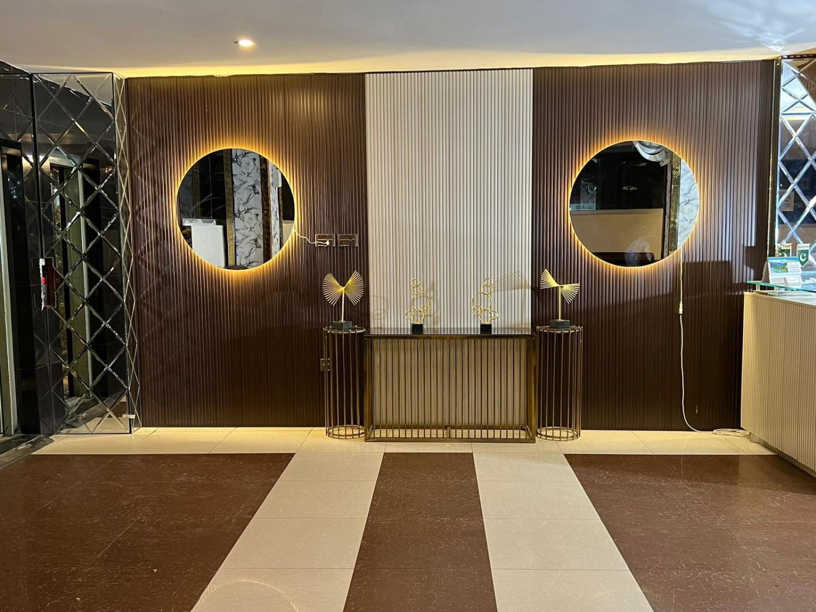 Hotel Tourist Inn Lahore Bagian luar foto