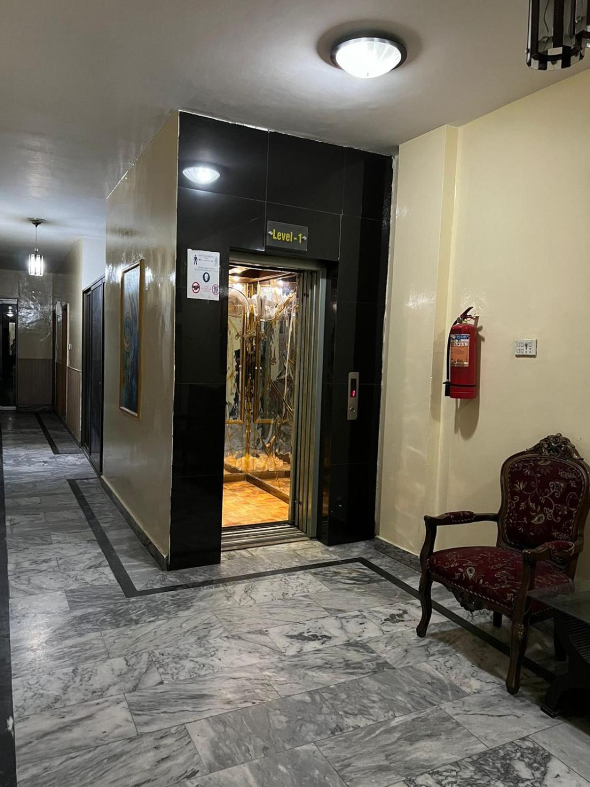 Hotel Tourist Inn Lahore Bagian luar foto